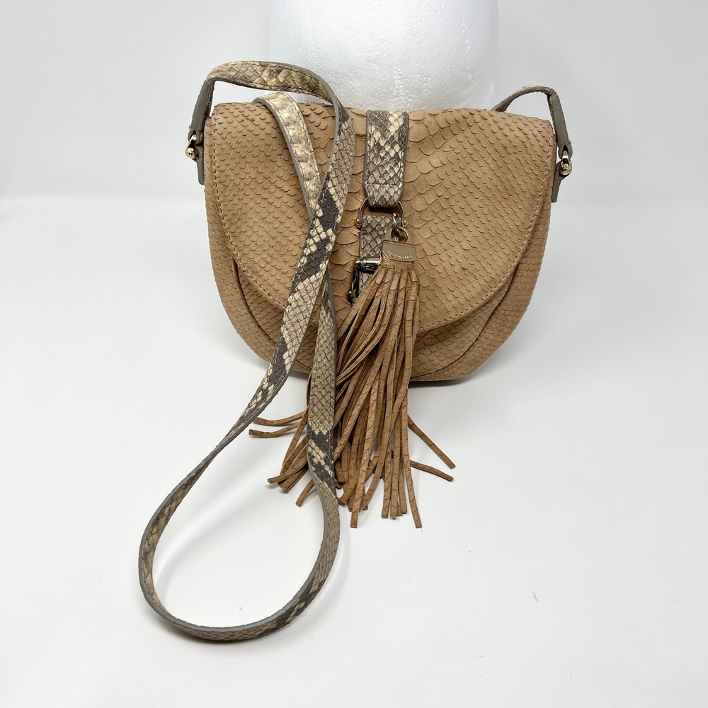 Henri Bendel Hasp Snake Python Embossed Leather Crossbody Bag‎ Tan Tassel Rare